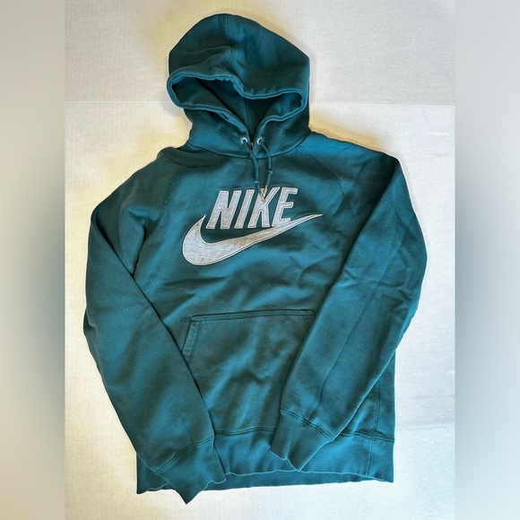 Nike Tops - Women’s Nike hoodie